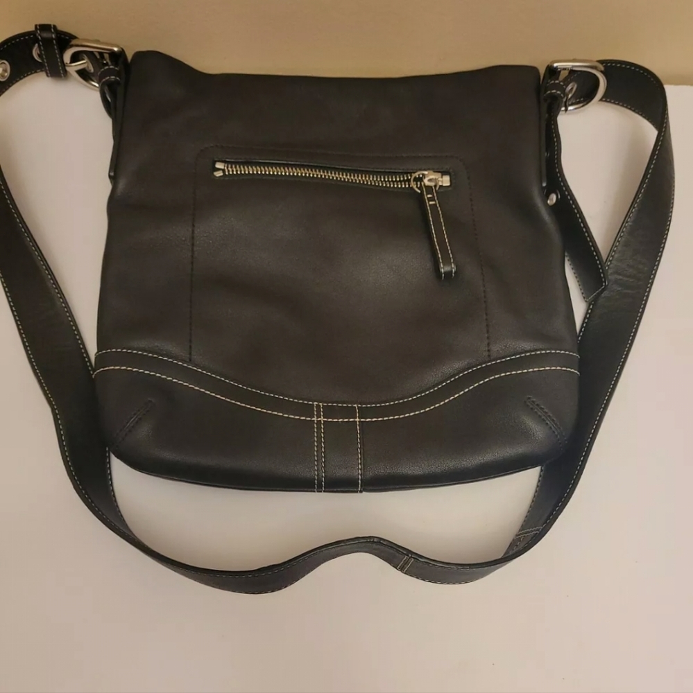 Coach Womens Black Leather Zip Buckle F10938 Shoulder Bag Purse